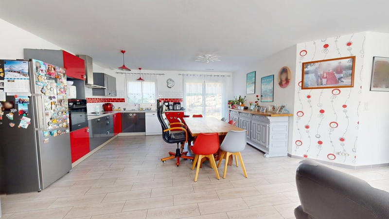 Maison - 100 m² - 5 pièces