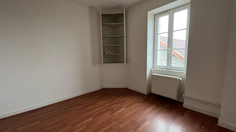 Maison - 168 m² - 8 pièces