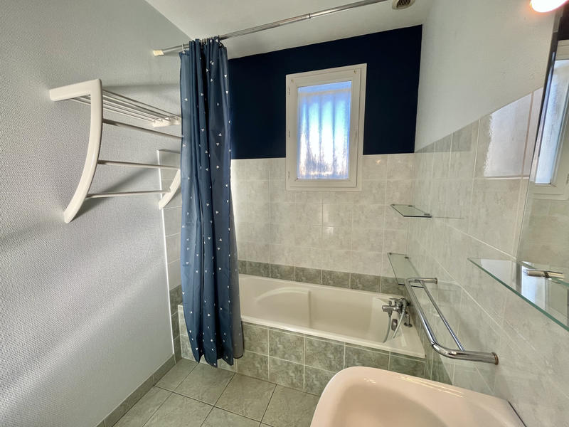 Maison - 90 m² - 5 pièces