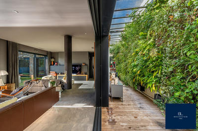 Maison contemporaine - 218 m² - 6 pièces