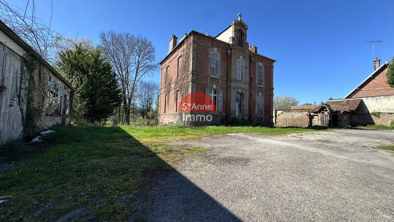 Maison - 200 m² - 8 pièces