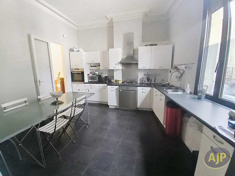 Maison - 150 m² - 6 pièces