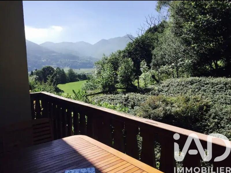 Maison - 275 m² - 10 pièces