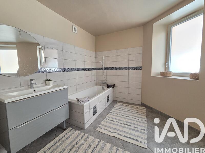 Maison de village - 128 m² - 5 pièces