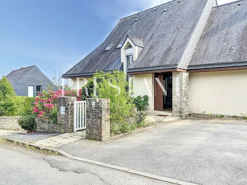 Maison - 157 m² - 7 pièces