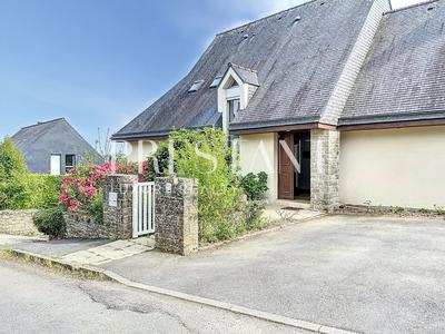 Maison - 157 m² - 7 pièces