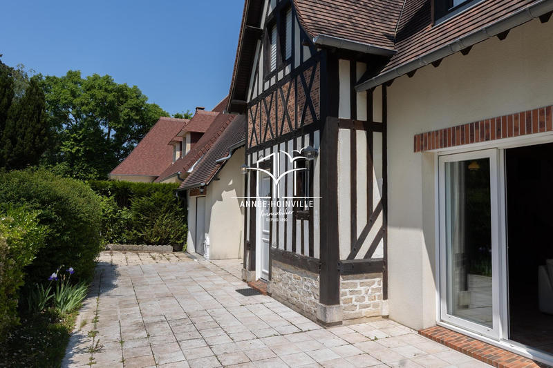Maison traditionnelle - 120 m² - 7 pièces
