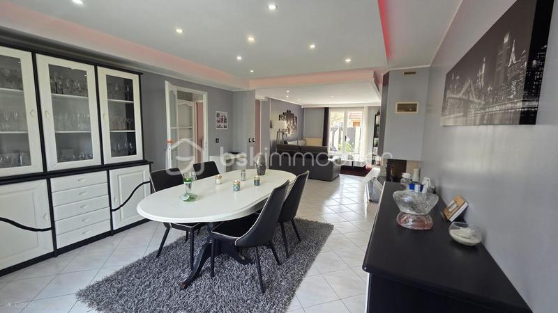 Maison - 150 m² - 6 pièces