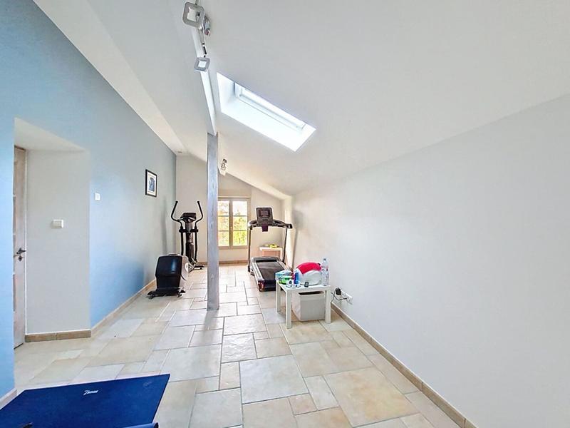 Maison - 400 m² - 11 pièces