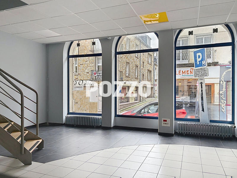 Local commercial - 190 m² - 6 pièces