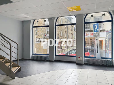Local commercial - 190 m² - 6 pièces