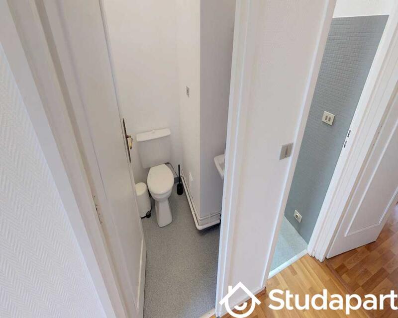 Chambre - 11 m² - 1 pièce