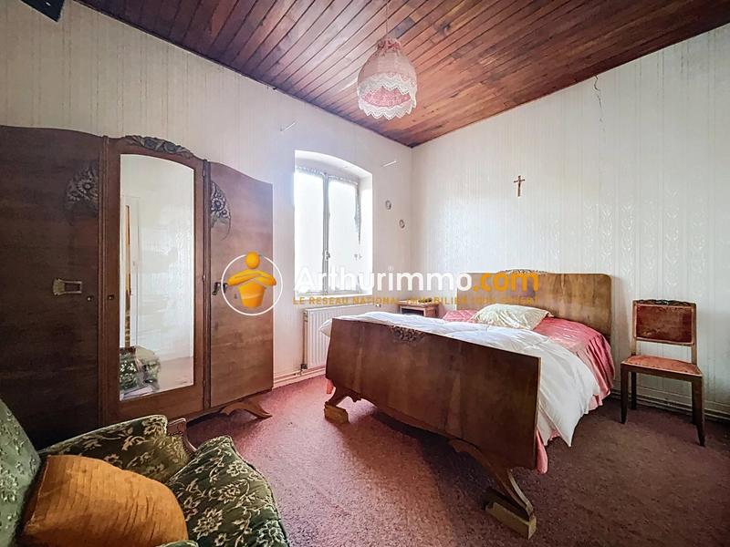 Maison - 300 m² - 8 pièces