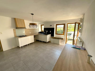 Maison - 85 m² - 3 pièces