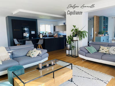 Maison - 197 m² - 7 pièces