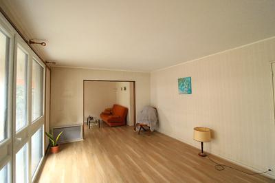 Appartement - 99 m² - 5 pièces