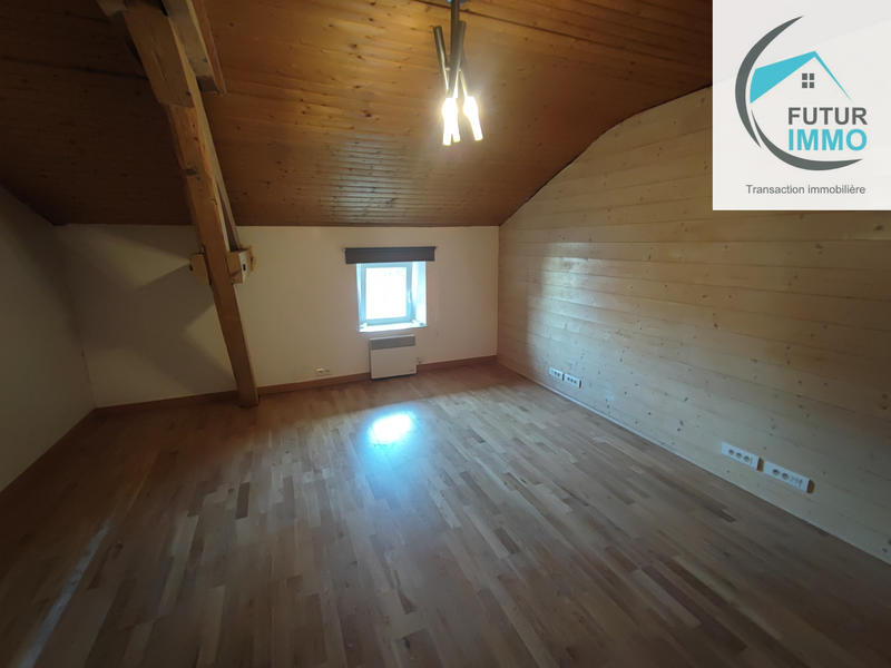 Maison - 325 m² - 9 pièces