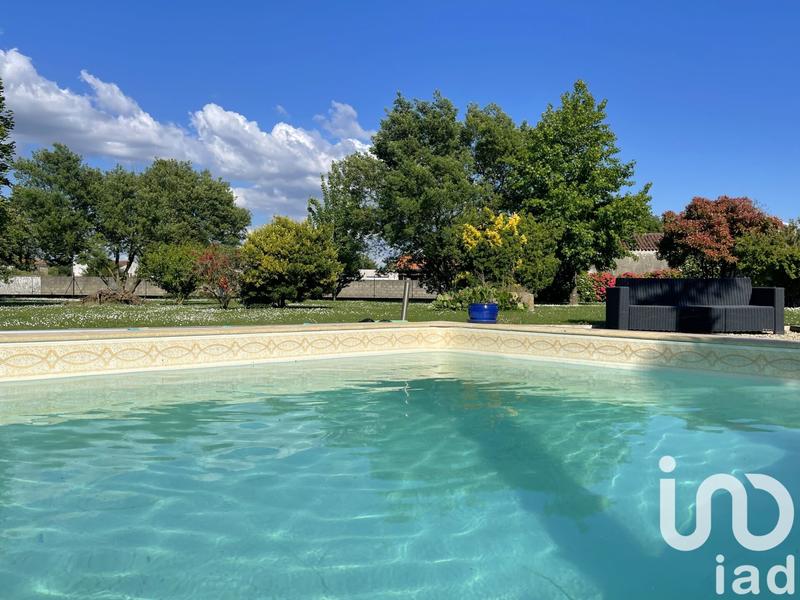 Maison - 219 m² - 8 pièces