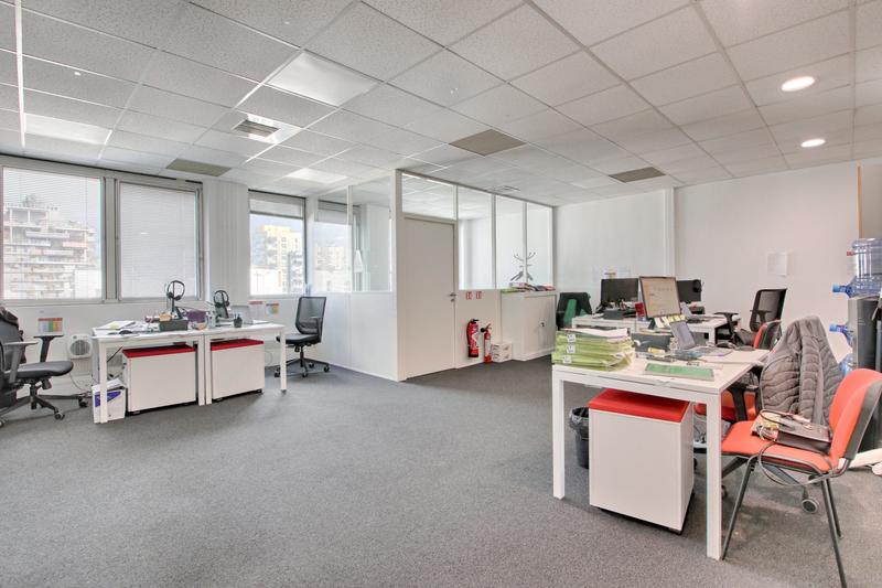 Bureau - 300 m²