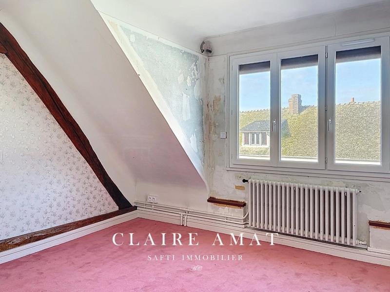 Maison - 9 m² - 6 pièces