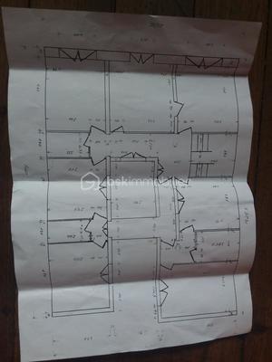 Immeuble - 300 m² - 15 pièces