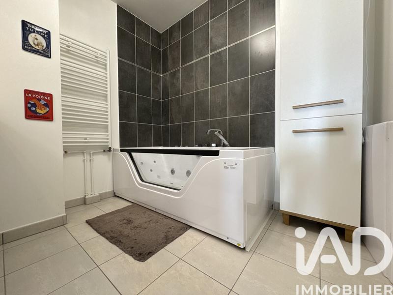 Appartement - 95 m² - 5 pièces