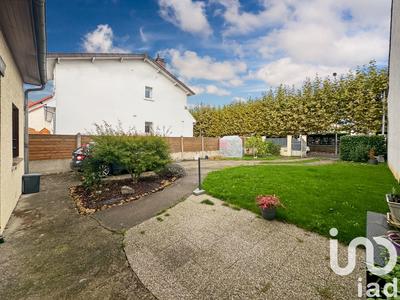 Maison - 90 m² - 6 pièces