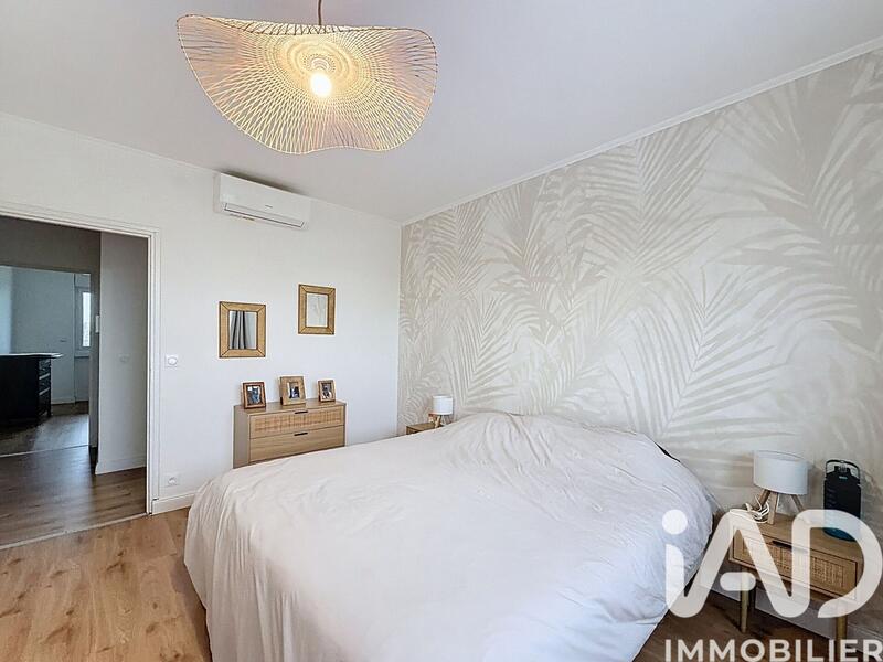 Maison - 200 m² - 7 pièces