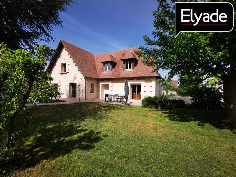 Maison - 202 m² - 6 pièces