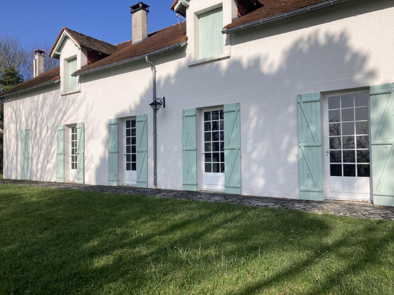 Propriété - 155 m² - 8 pièces