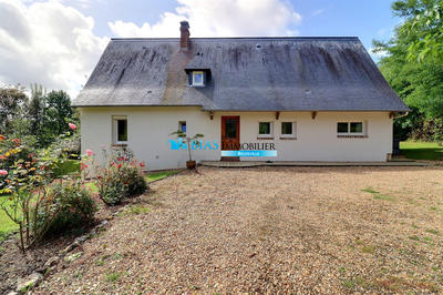 Maison traditionnelle - 141 m² - 5 pièces