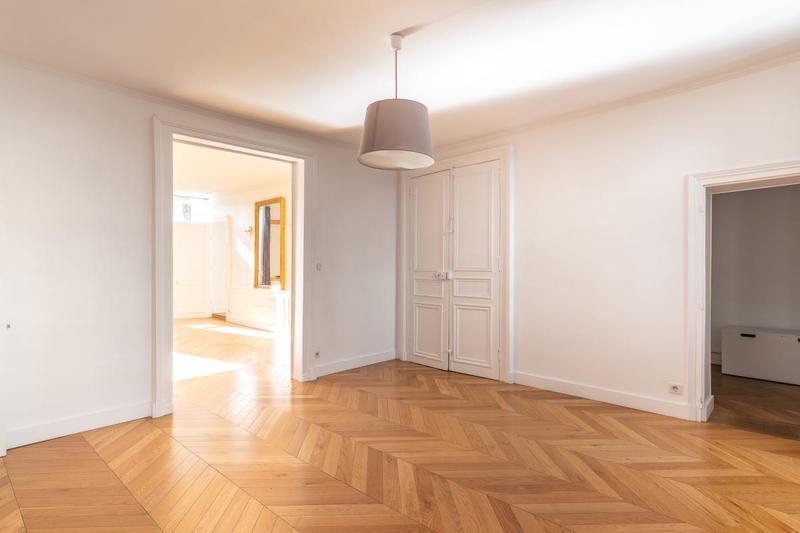 Appartement - 117 m² - 6 pièces