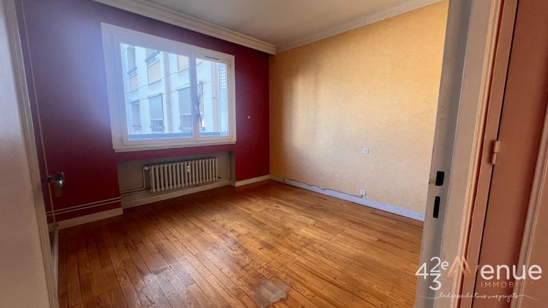 Appartement - 80 m² - 4 pièces