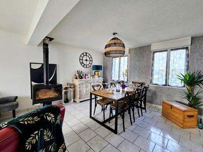 Maison - 91 m² - 4 pièces