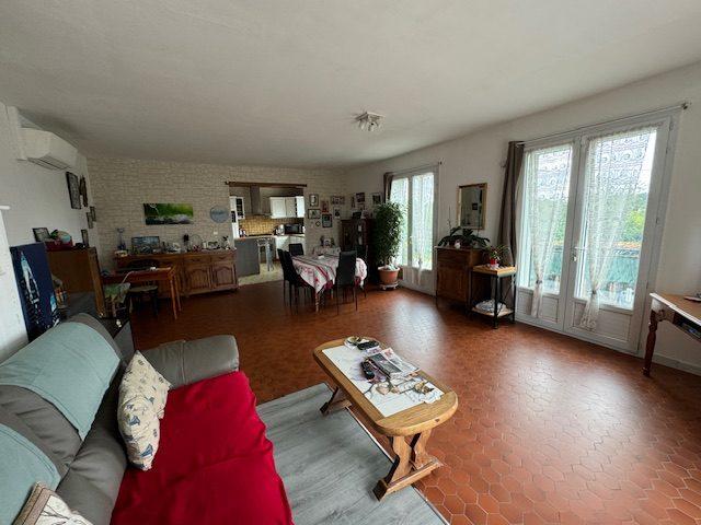 Maison - 96 m² - 4 pièces