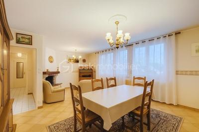 Maison - 86 m² - 4 pièces