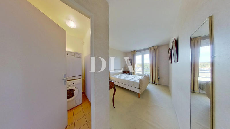 Appartement - 89 m² - 5 pièces