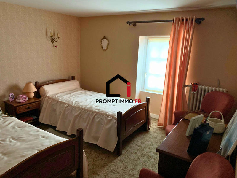 Maison - 243 m² - 9 pièces