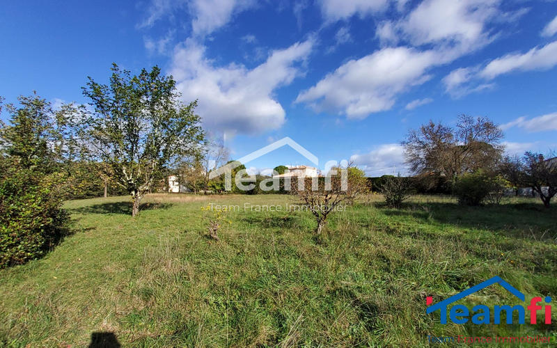 Terrain - 905 m²