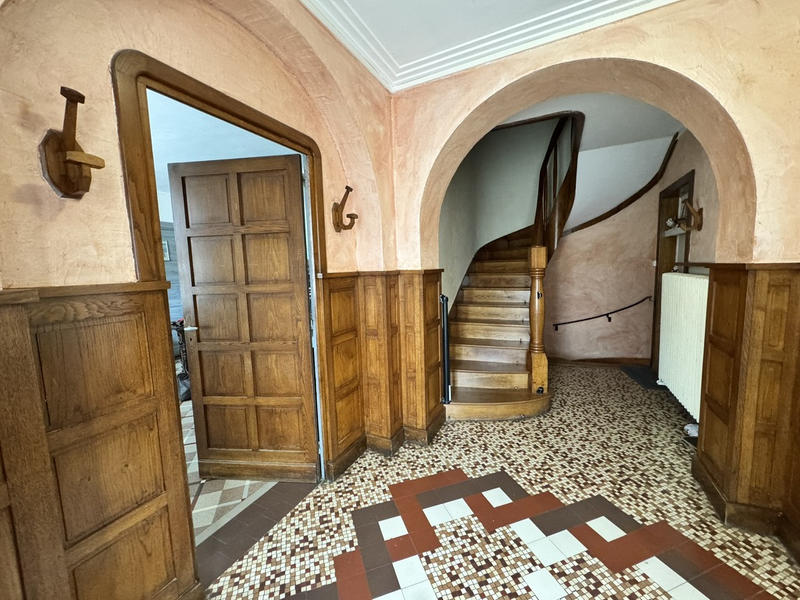 Maison - 224 m² - 10 pièces