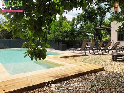 Maison - 186 m² - 6 pièces