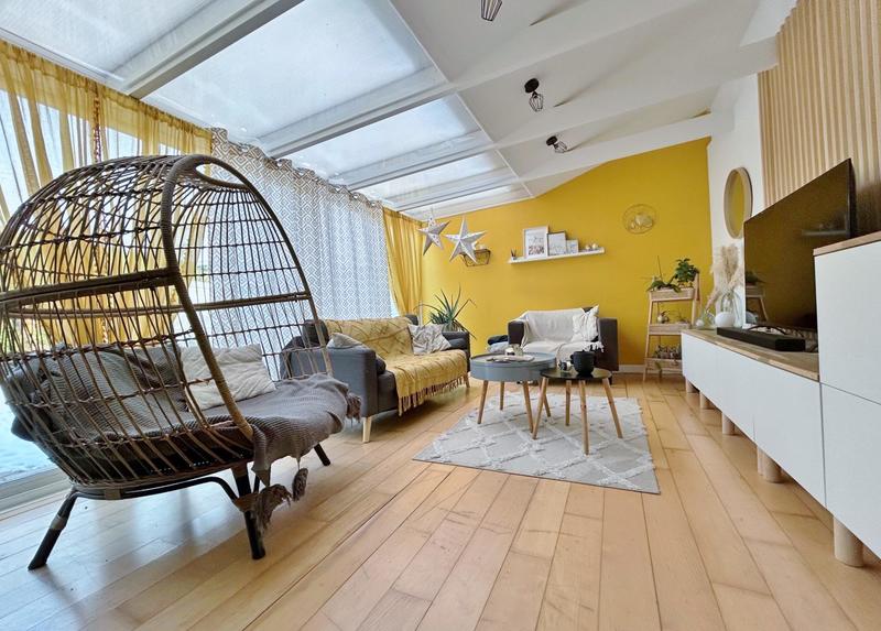 Maison - 122 m² - 4 pièces