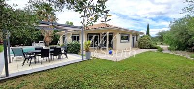 Villa - 145 m² - 4 pièces