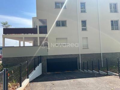 Appartement - 99 m² - 4 pièces