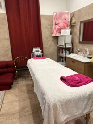 Beauté / Bien-être - 42 m² - 2 pièces