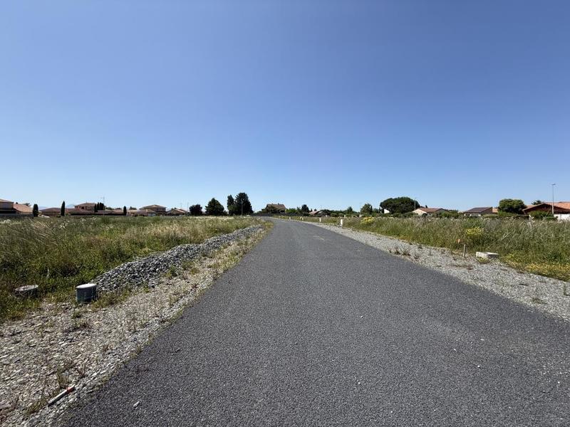 Terrain constructible - 750 m²