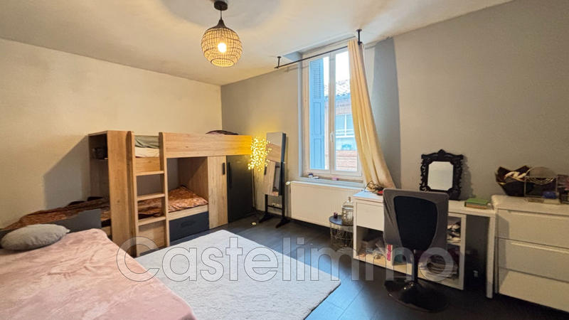 Maison - 93 m² - 4 pièces