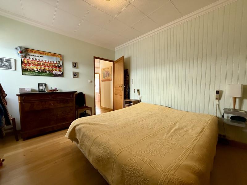 Maison - 245 m² - 8 pièces