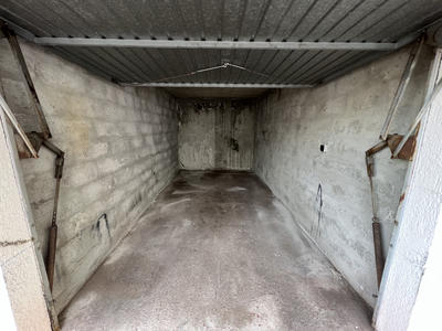 Parking / Garage - 15 m²