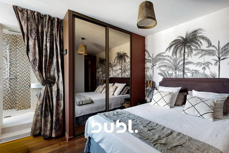 Appartement - 125 m² - 6 pièces